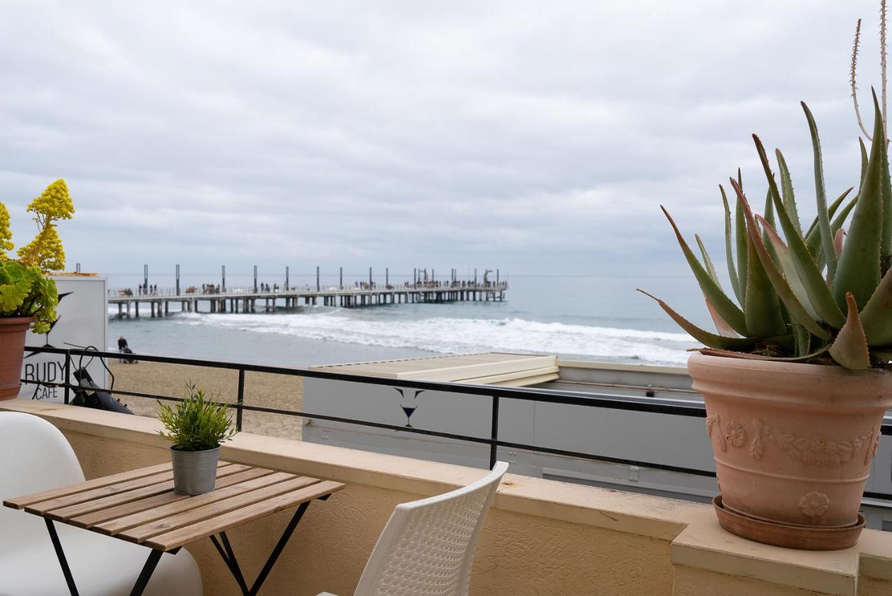 Appartamento Fronte Mare Con Terrazzo Zio Alassio Bagian luar foto